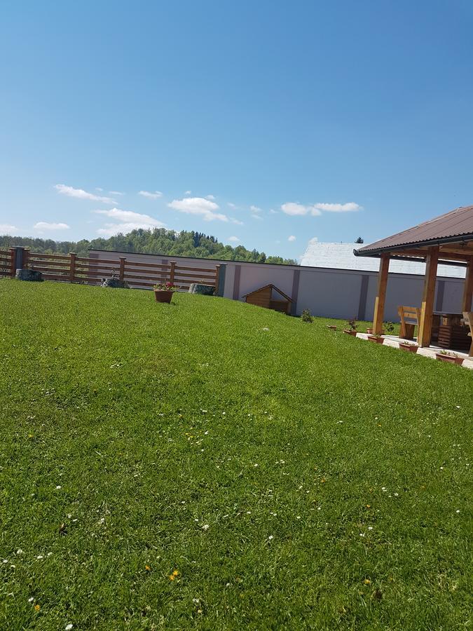 Pansion I Restoran ,, Pogled" Hotel Han Pijesak Exterior photo